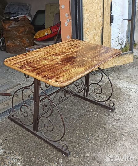 Кованый стол