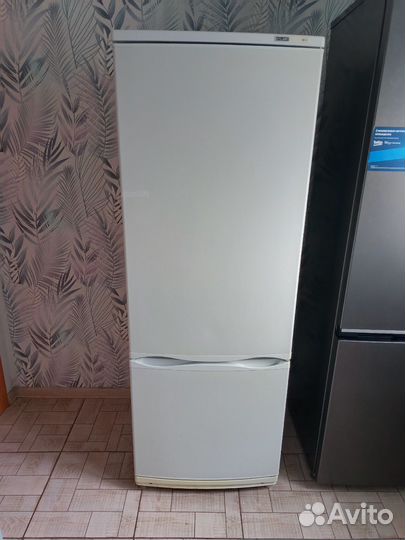 Холодильник атлант бу