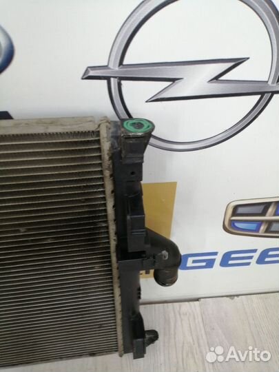 Радиатор охлаждения двигателя основной Renault log