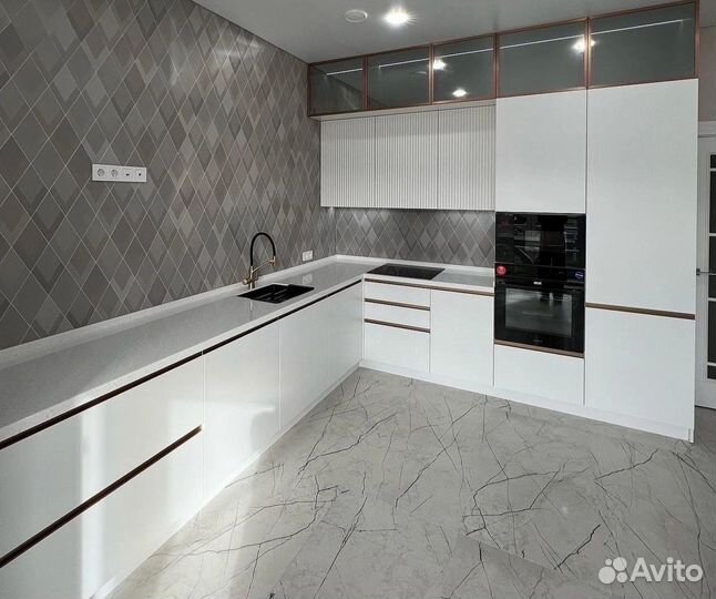 Кухонный гарнитур угловой