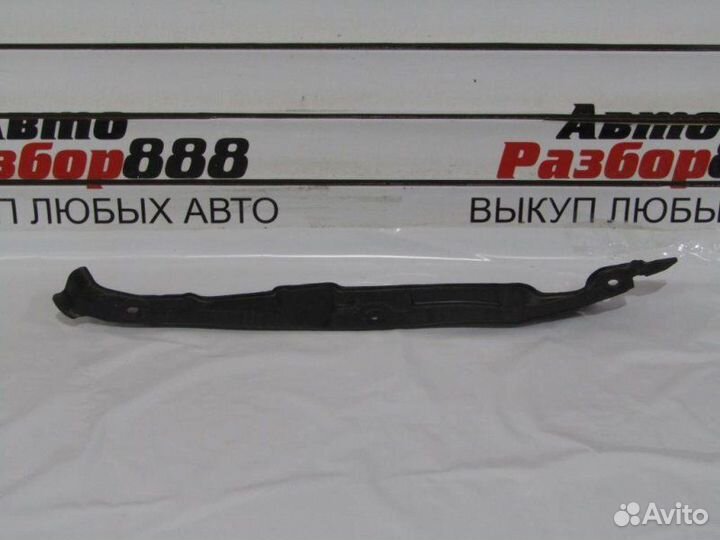 Пыльник крыла правый Hyundai Solaris седан 2016