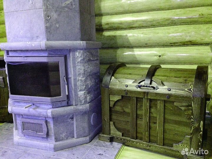 Сундук деревянный