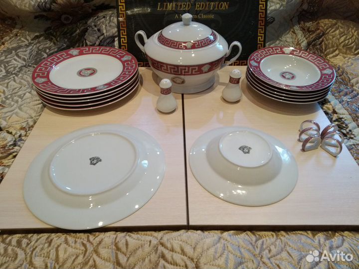 Сервиз чайный, обеденный.фарфоровый