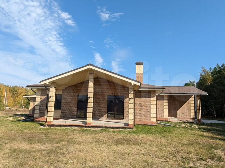 Коттедж 209 м² на участке 13 сот.