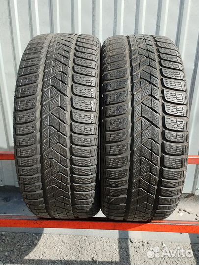 Pirelli Winter Sottozero 3 215/45 R17