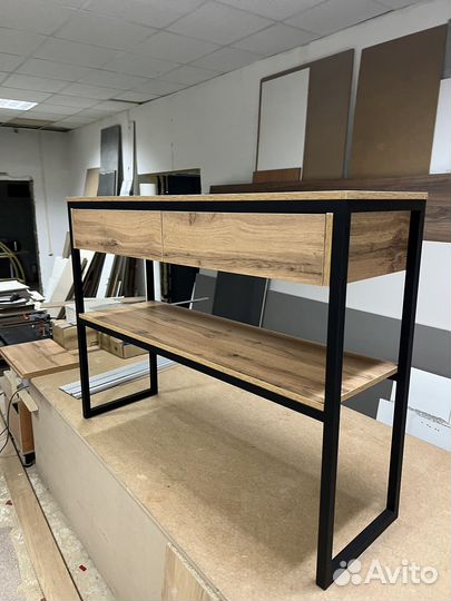 Консоль лофтовая