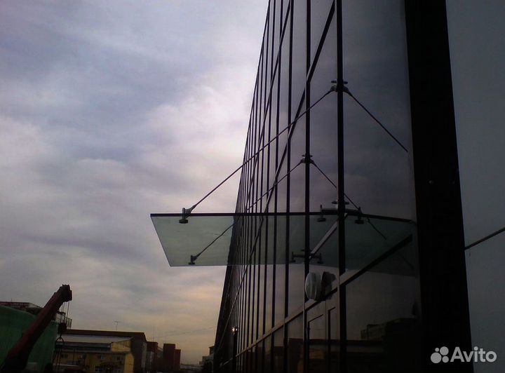 Стеклянные козырьки