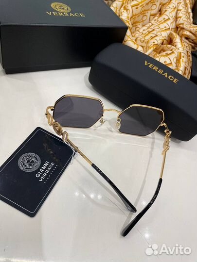 Очки Versace