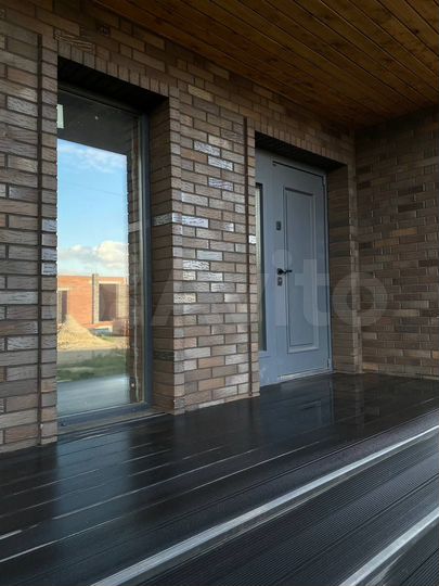 Коттедж 163 м² на участке 8 сот.