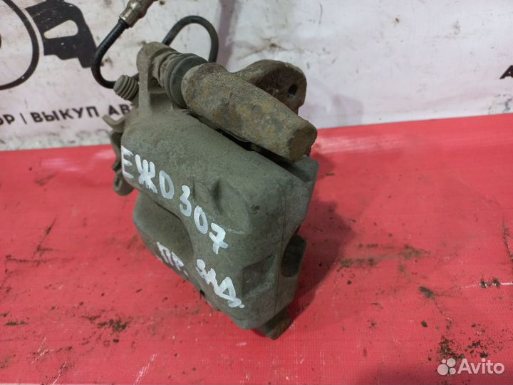 Задний правый суппорт Peugeot 307 Citroen С4