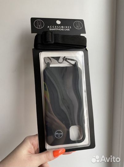 Чехол на iPhone 11