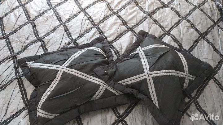 Комплект: покрывало + 4 наволочки