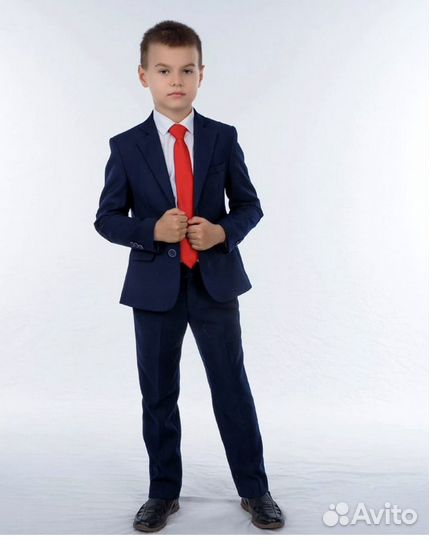 Костюм для мальчика новый