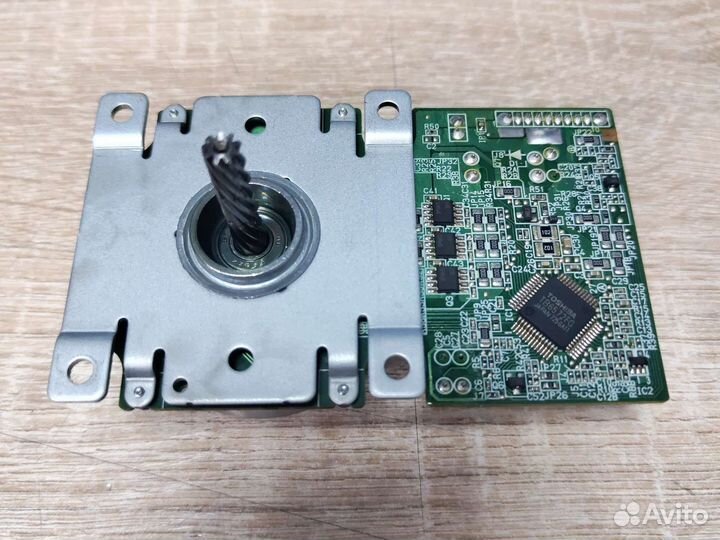 Двигатель JC31-00091A samsung CLP-310