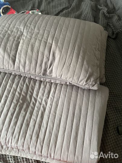 Покрывало и наволочки IKEA