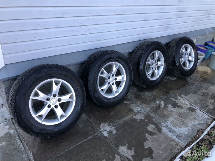 Колеса Mitsubishi Outlander R16