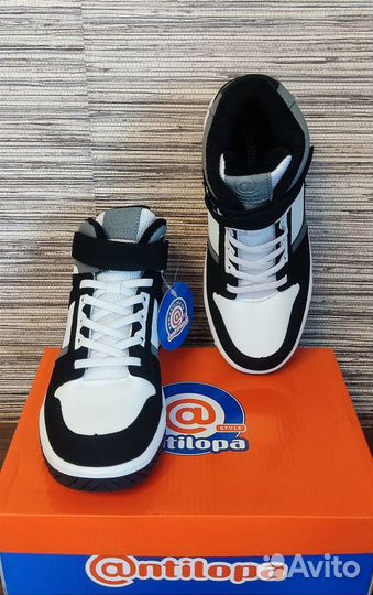 Новые демисезонные ботинки Antilopa для мальчиков