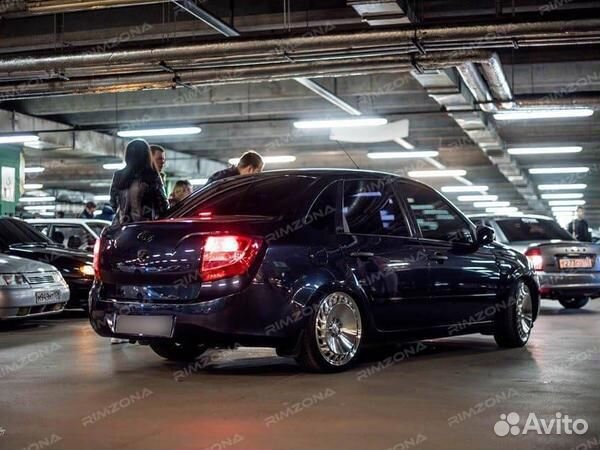 Литые диски R17 на LADA Granta. Новые диски