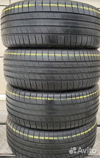 Goodyear EfficientGrip Performance 215/45 R17