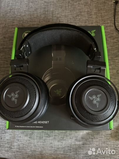 Беспроводные наушники razer nari