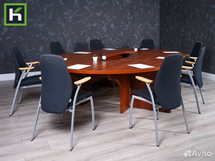 Стол для переговоров