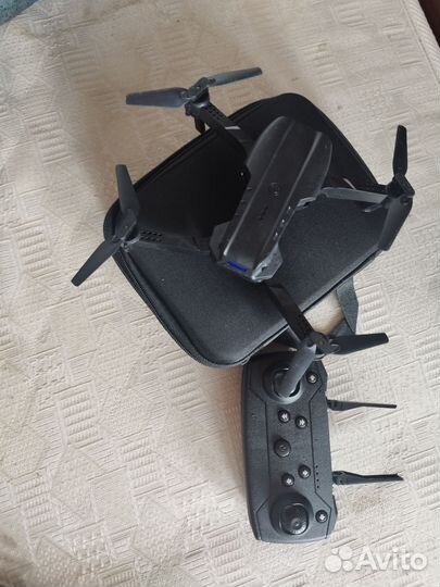 Квадрокоптер дрон