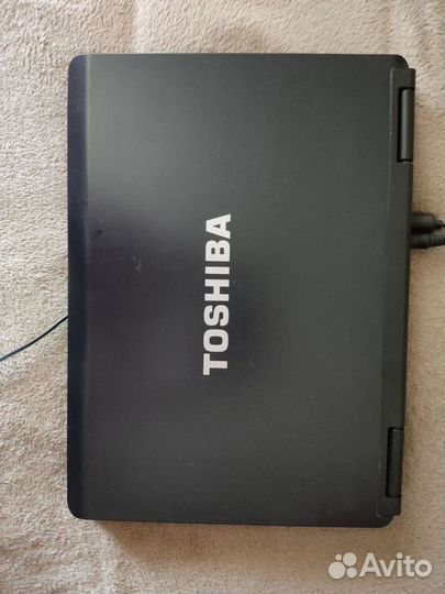 Ноутбук toshiba