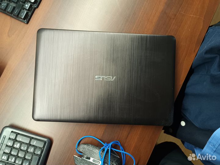 Ноутбук asus X540L
