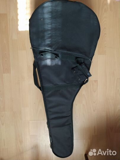 Акустическая гитара