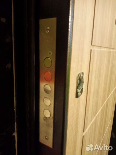 Дверь входная металлическая