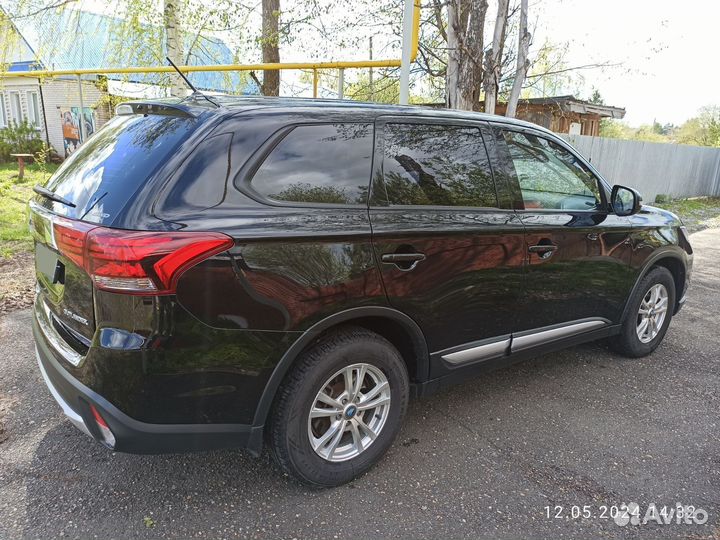 Mitsubishi Outlander 2.0 CVT, 2015, 205 000 км