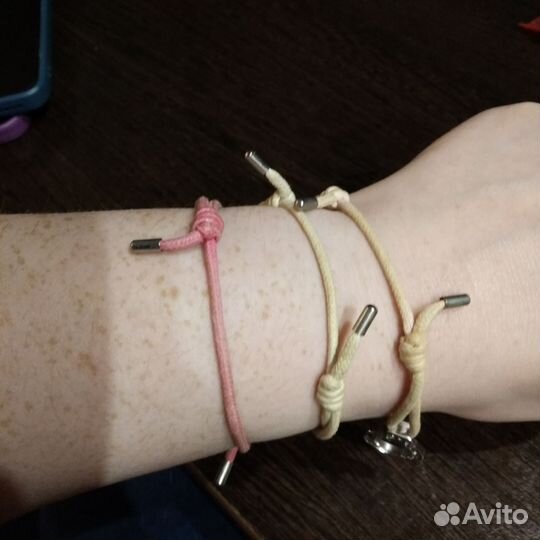 Браслет красная нить