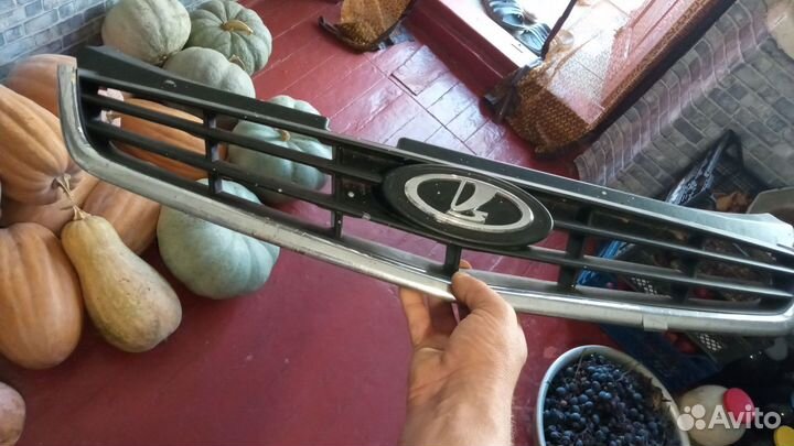 Решетка радиатора гранта