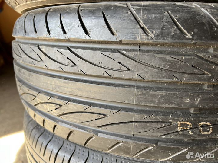 Yokohama Advan Fleva V701 205/55 R17