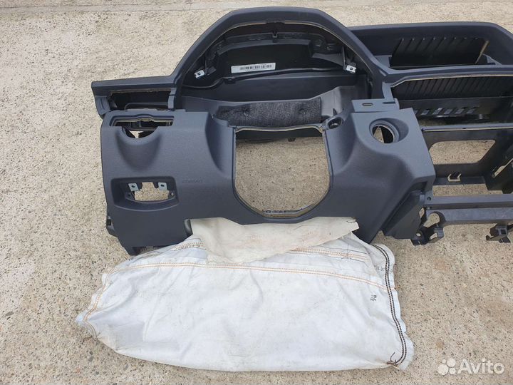 Торпедо (панель) стреляная для Mercedes W212