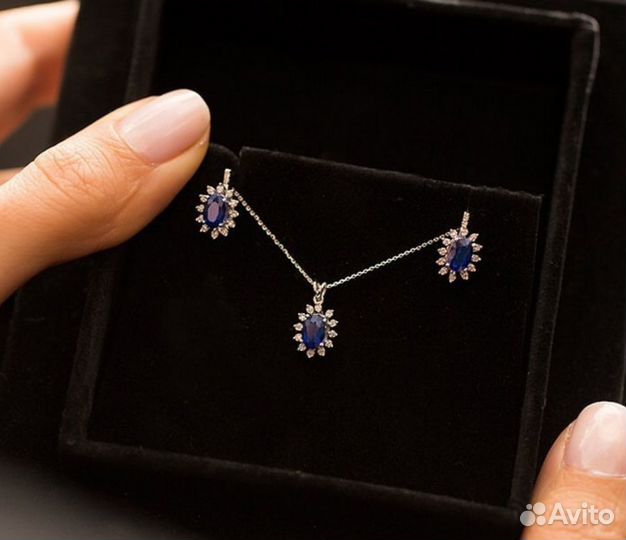 Золотой комплект с бриллиантами