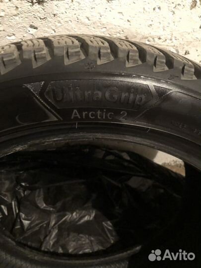 Goodyear UltraGrip Arctic 2 225/45 R17 94T