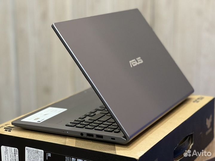 Свежий Ноутбук Asus