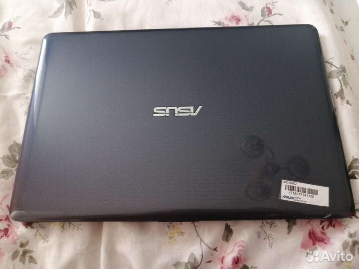 Ноутбук asus