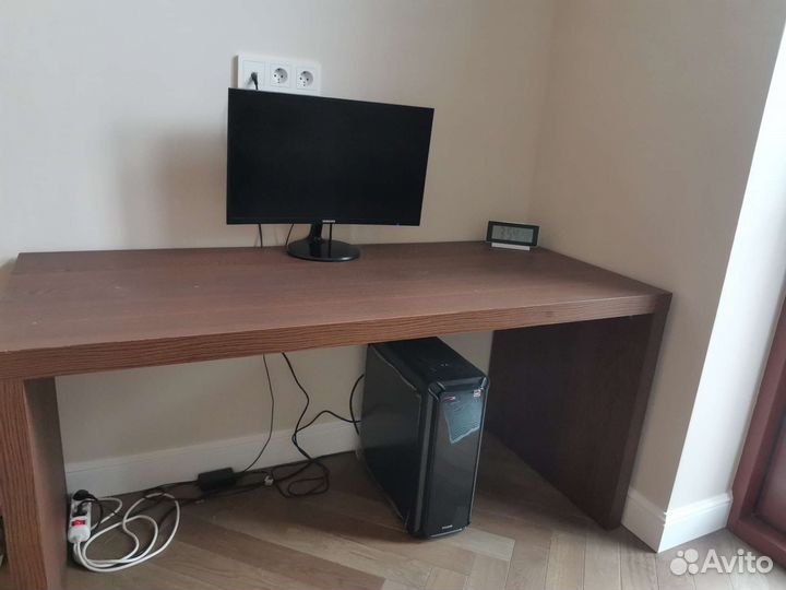 Компьютерный стол IKEA