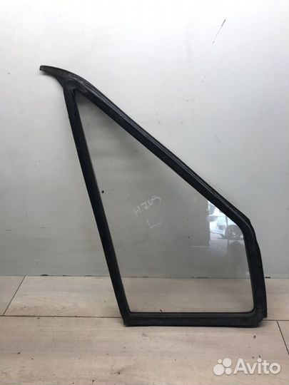 Стекло форточки переднее левое Mercedes Sprinter