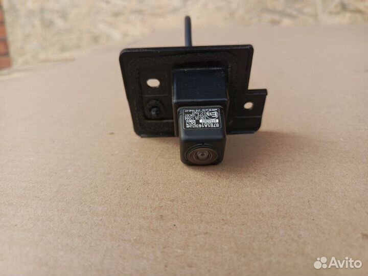 Камера заднего вида Mitsubishi Outlander 3