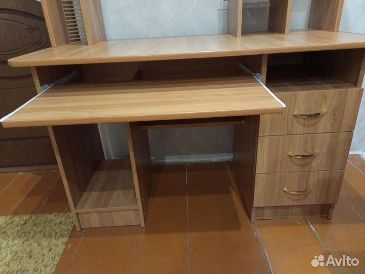 Компьютерный стол бу