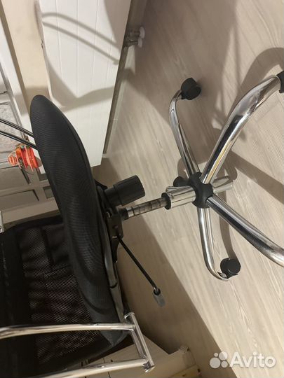 Компьютерное кресло