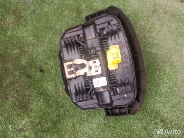 Подушка безопасности в руль Renault Scenic 2