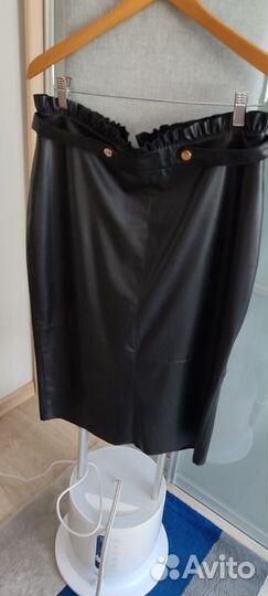 Кожаная юбка Zara L-XL