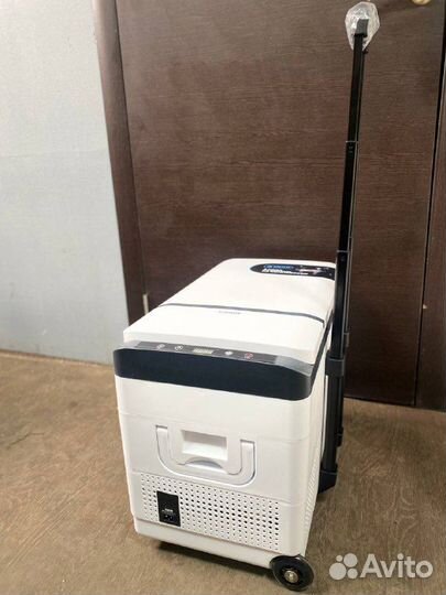 Компрессорный автохолодильник Libhof K30H (31 л)