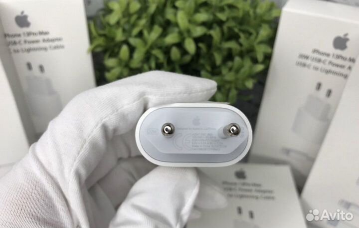 Зарядка для iPhone 20w новая