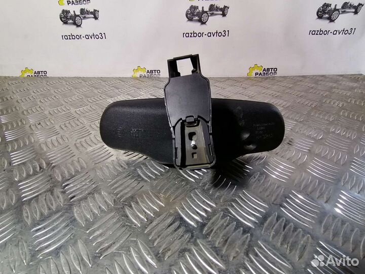 Cadillac CTS зеркало