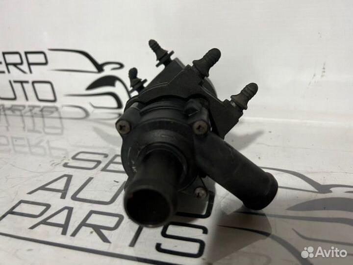 Насос охлаждающей жидкости Volkswagen Touareg 7L